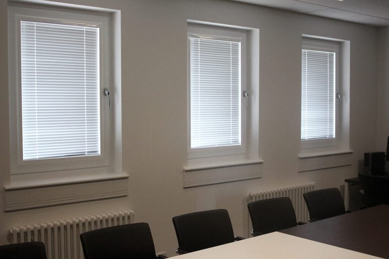 ABP Ayr white eggshell finish window surrounds